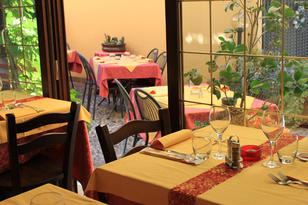 Albergo Antica Locanda クルゾーネ エクステリア 写真